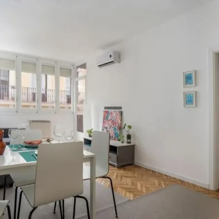 Renovated In De Gracia Apartment Barcelona