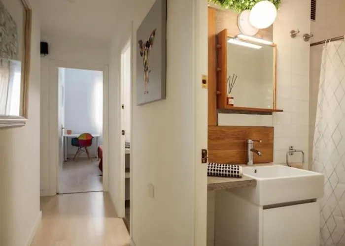 Lejlighed Renovated In De Gracia *